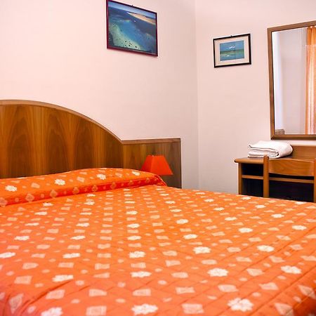 Serra San Quirico B&B Il Colle מראה חיצוני תמונה