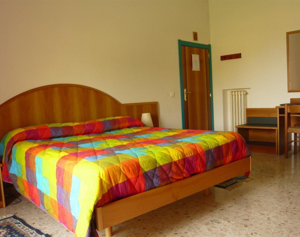 Serra San Quirico B&B Il Colle מראה חיצוני תמונה