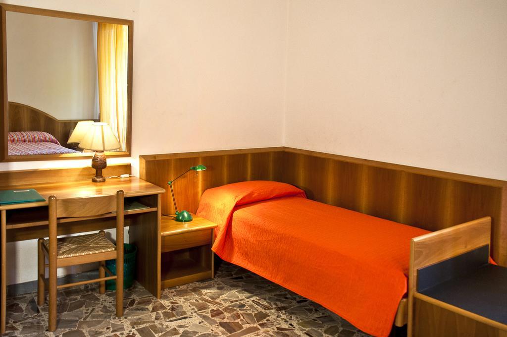 Serra San Quirico B&B Il Colle מראה חיצוני תמונה